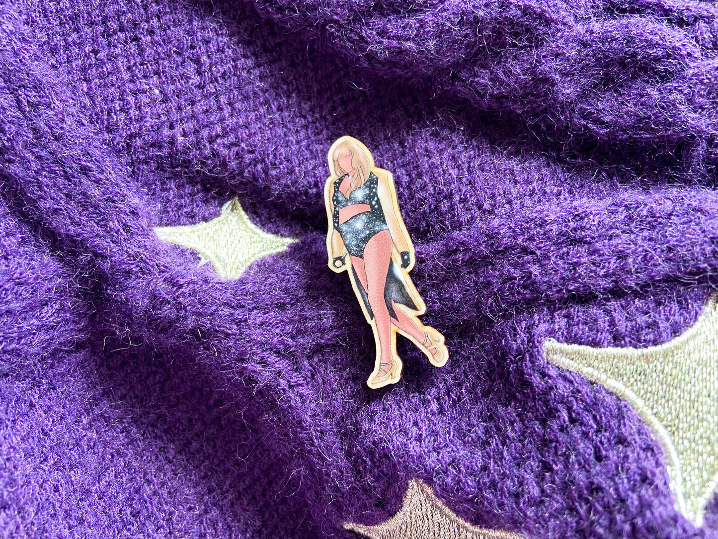 Taylor Broken Heart Pin Badge, Wooden Brooch