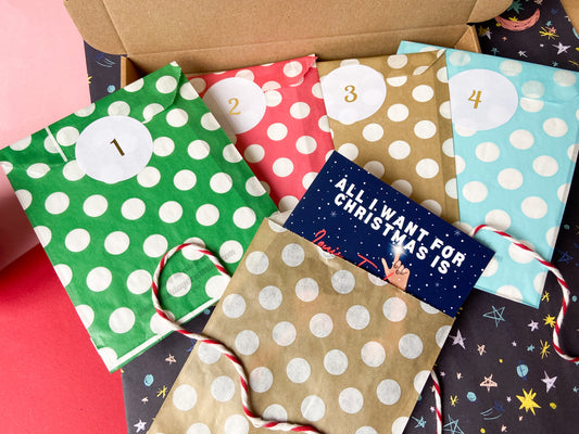 Postcard & Gift Advent Calendar, Louis Themed Christmas